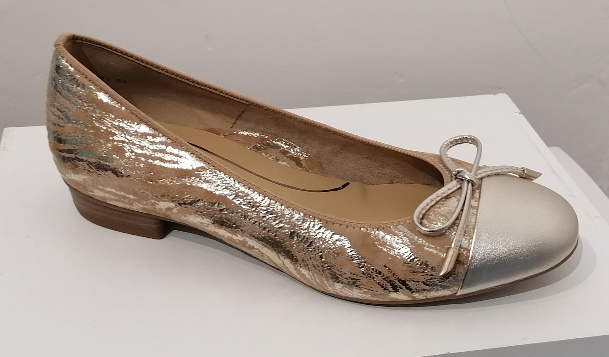 Ara – Ballet Pump – Camel and Gold – Elspeth Mills Clothing