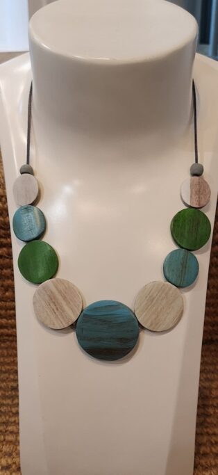 Necklace with Wooden Round Discs – Turquoise, Green and Cream
