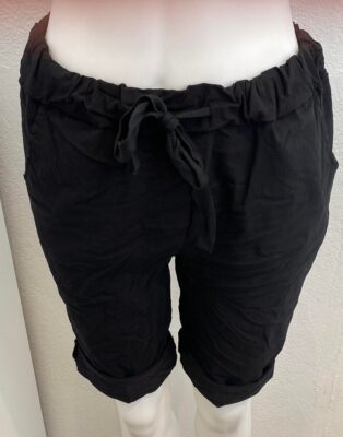 DIVERSE – ULRIKA MAGIC SHORTS – BLACK