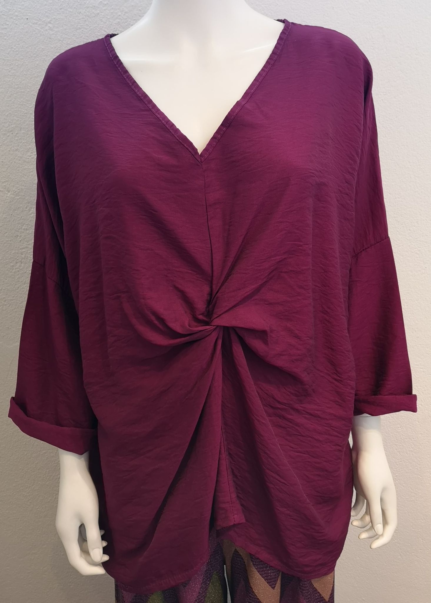 DIVERSE – VALENCIA – TWIST FRONT TOP – DEEP PINK – Elspeth Mills Clothing