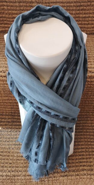 Tara – Shawl – Grey with Charcoal