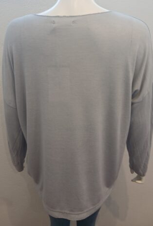 Sarah Tempest – Top with Raised Vintage Logo – Silver Grey