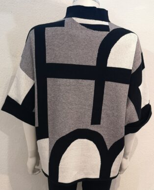 Sarah Tempest – Retro Shapes Jumper 3/4 Sleeves – Black, Grey and White