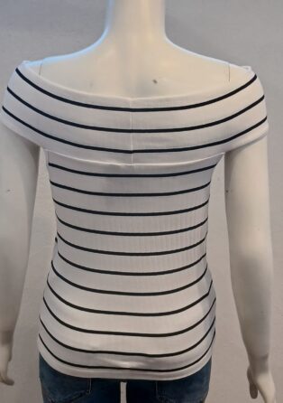 Pieces – Margo off the Shoulder Top – White with Black