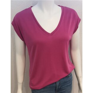 Pieces – Kamala ‘V’ Neck T.Shirt – Festival Fuchsia