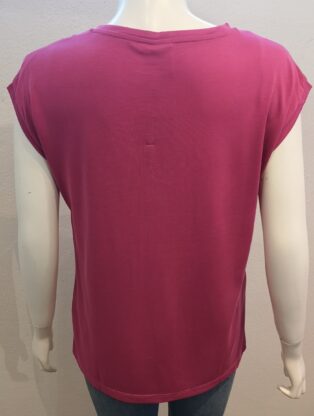 Pieces – Kamala ‘V’ Neck T.Shirt – Festival Fuchsia