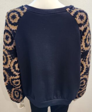 Diverse – Tula Boucle Print Top – Black