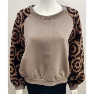 Diverse – Tula Boucle Sleeve Top – Peat