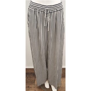 Diverse – Amanda Striped Pant – Black and White
